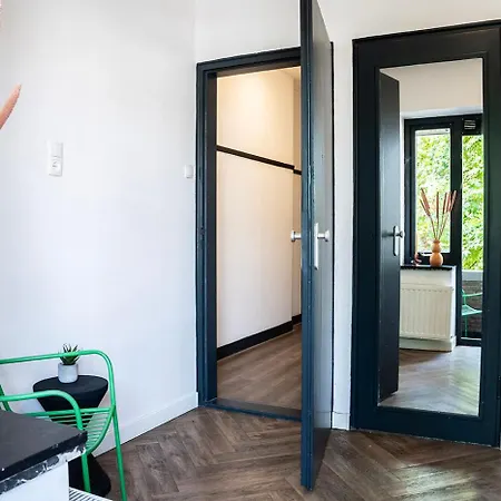 Cozy W Shared Kitchen, Fast Wifi Near Station * Τίλμπουργκ