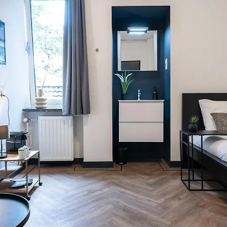 Σπίτι διακοπών Cozy W Shared Kitchen, Fast Wifi Near Station *