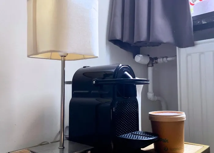 Cozy W Shared Kitchen, Fast Wifi Near Station Σπίτι διακοπών