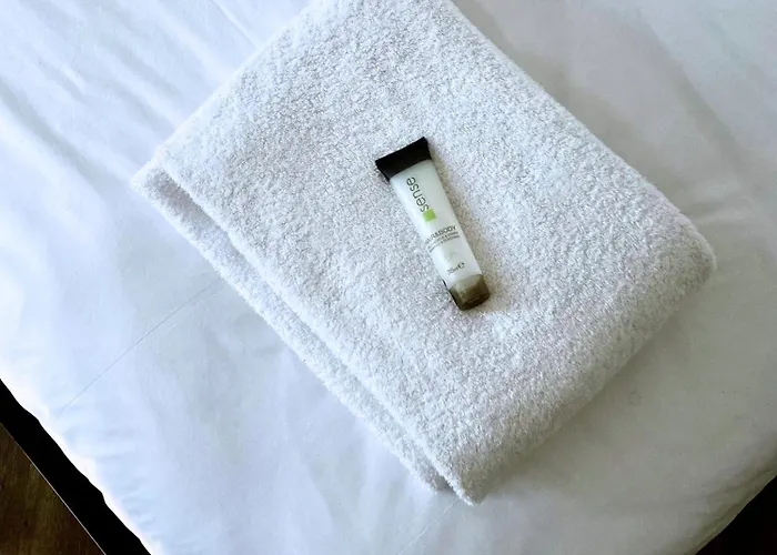 Cozy W Shared Kitchen, Fast Wifi Near Station Σπίτι διακοπών *