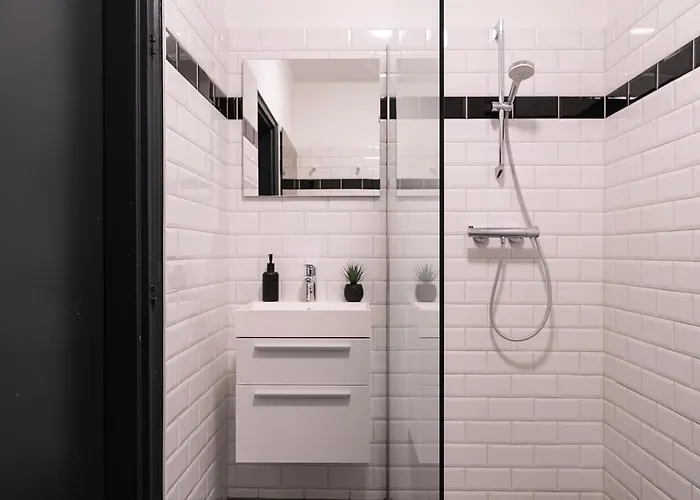 Σπίτι διακοπών Cozy W Shared Kitchen, Fast Wifi Near Station *