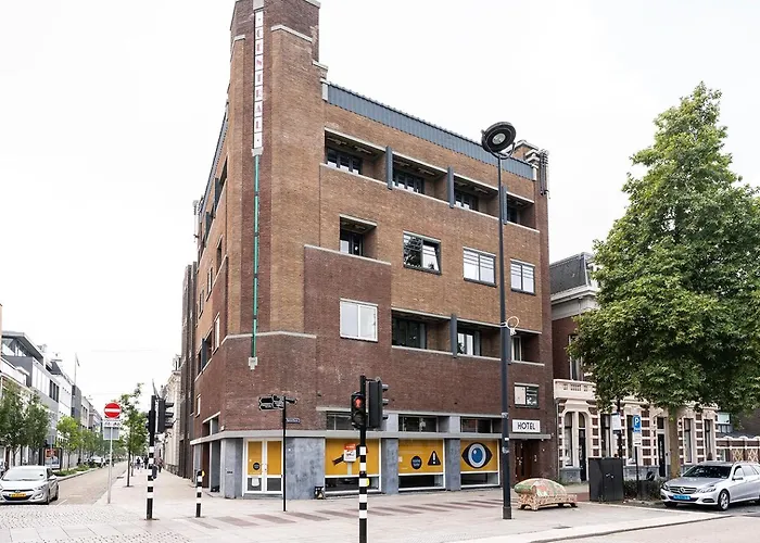 Cozy W Shared Kitchen, Fast Wifi Near Station *