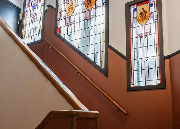 Cozy W Shared Kitchen, Fast Wifi Near Station بيت للعطل