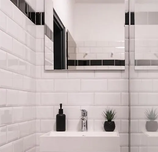 Cozy W Shared Kitchen, Fast Wifi Near Station * تيلبورغ